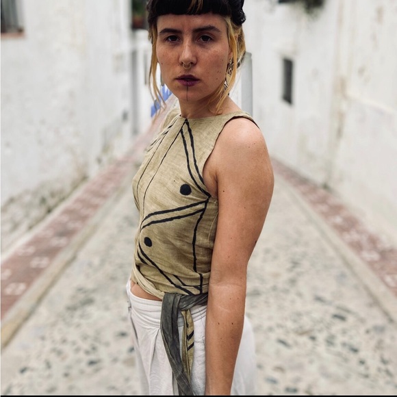 ✨SOLD✨Handmade, hand dyed, plant dyed wrap tank size small Etsy Kemi - Picture 3 of 12